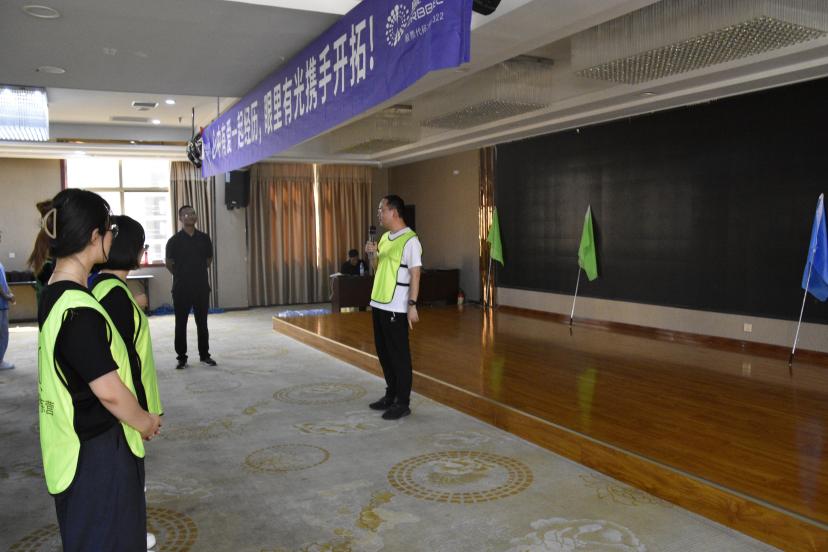 心中有愛一起經(jīng)歷,眼里有光攜手開拓 ——記新拓2022年中總結(jié)和團(tuán)建活動.jpg 心中有愛一起經(jīng)歷,眼里有光攜手開拓 ——記新拓2022年中總結(jié)和團(tuán)建活動.jpg