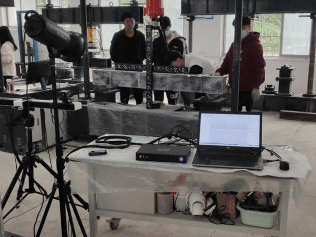 數(shù)字圖像相關(guān)法DIC用于混凝土橋梁加載測(cè)試.gif 數(shù)字圖像相關(guān)法DIC用于混凝土橋梁加載測(cè)試.gif