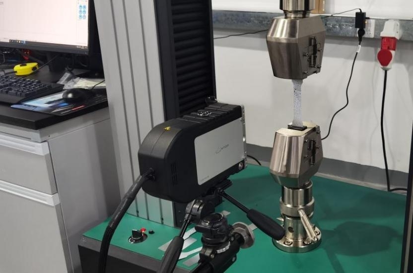 非接觸式視頻引伸計-金屬材料拉伸測試.jpg 非接觸式視頻引伸計-金屬材料拉伸測試.jpg