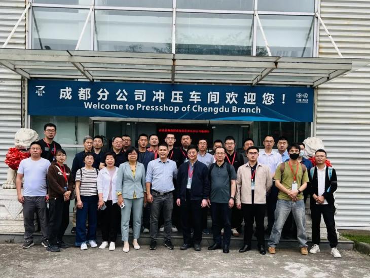 新拓三維攜高精度藍(lán)光三維掃描儀、XTDIC-FLC板材極限成形測量系統(tǒng)、Tube Qualify 三維彎管測量系統(tǒng)參展.jpg