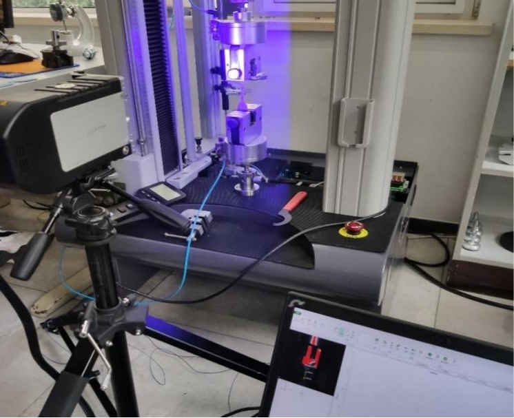 XTDIC-VG視頻引伸計(jì)用于橡膠材料拉伸大變形測(cè)試.jpg XTDIC-VG視頻引伸計(jì)用于橡膠材料拉伸大變形測(cè)試.jpg
