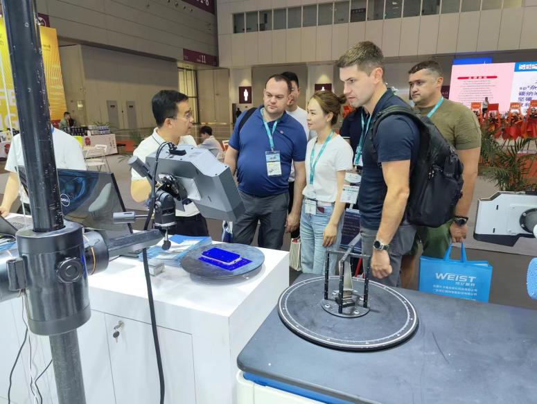 DMP大灣區(qū)工博會新拓三維展出XTOM高精度藍(lán)光三維掃描儀.jpg DMP大灣區(qū)工博會新拓三維展出XTOM高精度藍(lán)光三維掃描儀.jpg