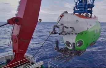 DIC技術(shù)用于潛水器蛋形壓力殼模型疲勞裂紋擴展特性分析