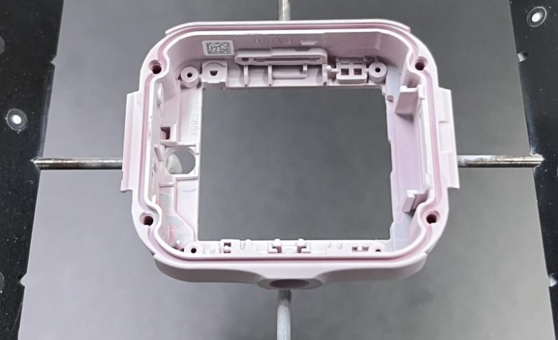 藍(lán)光三維掃描儀用于智能手表中框注塑件三維檢測.jpg 藍(lán)光三維掃描儀用于智能手表中框注塑件三維檢測.jpg