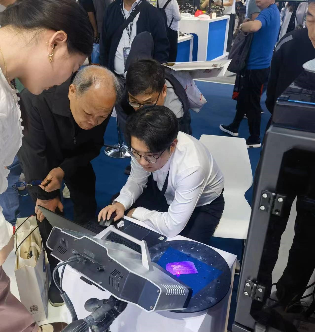 XTOM藍(lán)光三維掃描儀用于3D打印中小尺寸零部件3D檢測.jpg XTOM藍(lán)光三維掃描儀用于3D打印中小尺寸零部件3D檢測.jpg