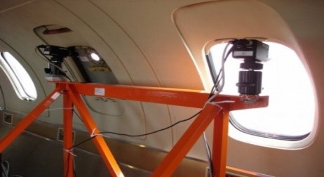 新拓三維高速DIC測(cè)量系統(tǒng)用于飛機(jī)飛行中機(jī)翼變形測(cè)試.jpg 新拓三維高速DIC測(cè)量系統(tǒng)用于飛機(jī)飛行中機(jī)翼變形測(cè)試.jpg