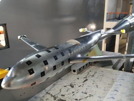 新拓三維高速DIC測(cè)量系統(tǒng)用于風(fēng)洞在飛機(jī)軌跡姿態(tài)分析.jpg 新拓三維高速DIC測(cè)量系統(tǒng)用于風(fēng)洞在飛機(jī)軌跡姿態(tài)分析.jpg