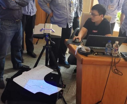 XTOM高精度藍光三維掃描儀用于飛機覆蓋件小部件掃描 XTOM高精度藍光三維掃描儀用于飛機覆蓋件小部件掃描