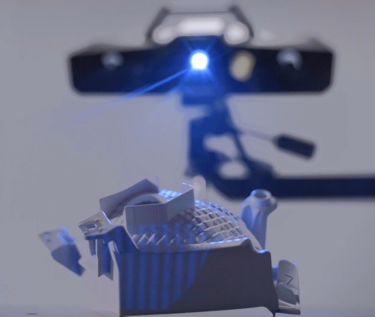 XTOM-MATRIX高精度藍(lán)光三維掃描儀用于汽車車燈注塑件三維檢測 XTOM-MATRIX高精度藍(lán)光三維掃描儀用于汽車車燈注塑件三維檢測